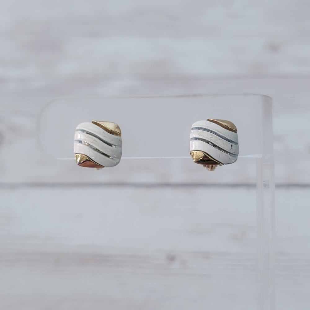 Vintage Clip On Earrings Small White & Gold Tone - Marks